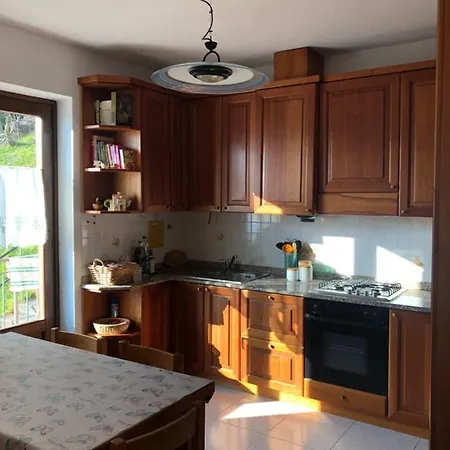 アパート Delo -